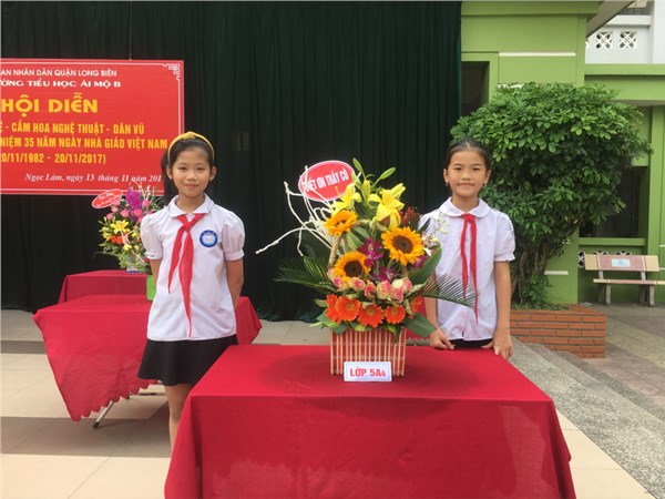 Thi cắm hoa chào mừng ngày nhà giáo Việt Nam - 2018 (3).JPG